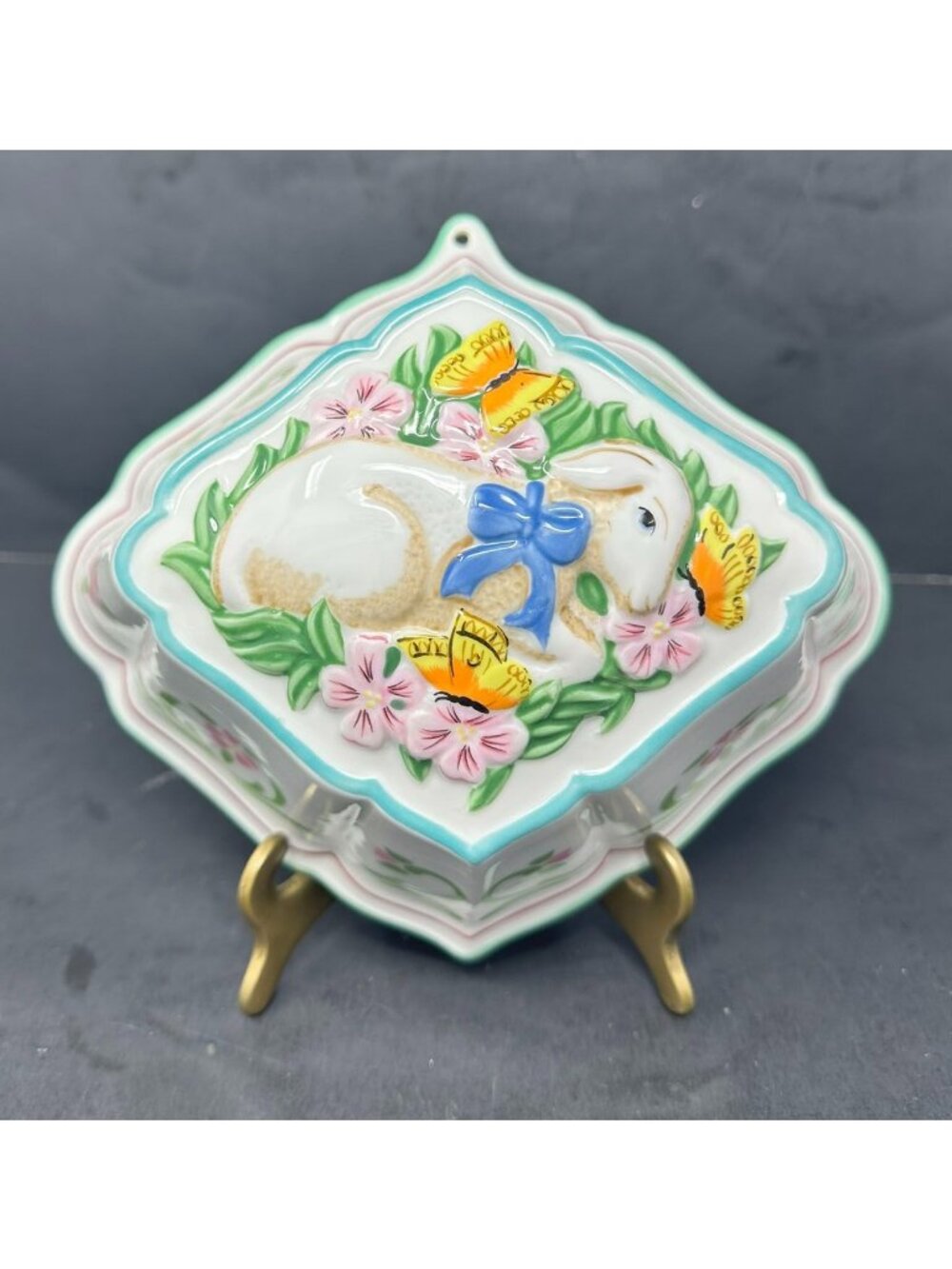 LE CORDON BLEU LAMB Butterflies Porcelain Mould Wall Decor Franklin Mint